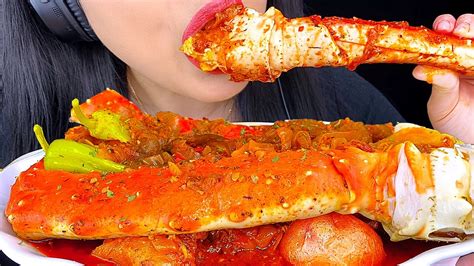 Asmr Giant King Crab Seafood Boil Drenched In Smackalicious Sauce No