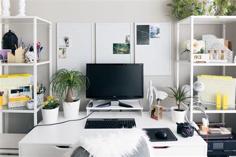6 Home Office Essentials To Help You Maximize Productivity