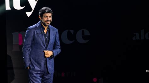 When larry brings his son to spend a night with him, the three old guards break into the museum to try to. 2021 Lavazza Calendar