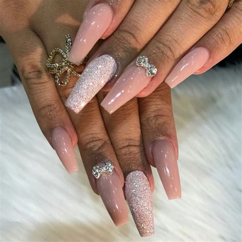 Follow Trυυвeaυтyѕ For More ρoρρin Pins‼️ Classy Acrylic Nails