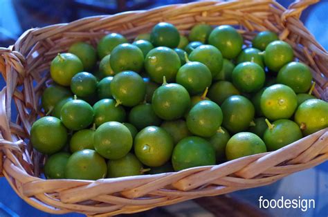 These example sentences are selected automatically from various online news sources to reflect current usage of the word 'calamansi.' foodesign: calamansi 2013