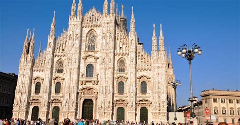 Tourists crash drone into Milan Cathedral, causing minor damage