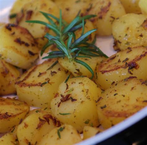 Pommes de terre sautées à l'ail au cookeo