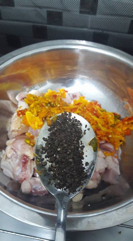 Berapa lama efek ganja bertahan dalam tubuh? Ayam Goreng Kunyit Pedas Terangkat