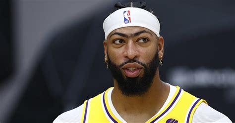 Lakers’ Anthony Davis Told Lebron James He’d Play For Usa In 2024 Olympics If Asked Over View