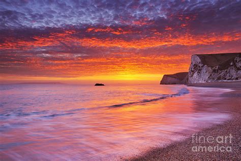 Cliffs At Durdle Door Beach In Southern England At Sunset Photograph By