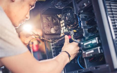 Computer Repair Shops In Dubai Geeks Pc Care And More Mybayut