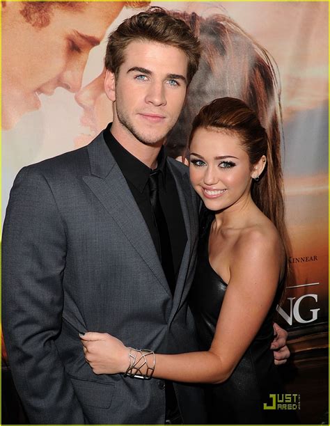 A rep for miley told people mag, liam and miley have agreed to separate at this time. Miley Cyrus y Liam Hemsworth enamorados en el estreno de ...