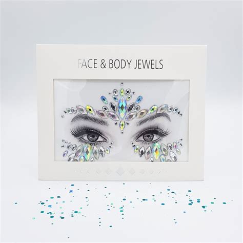 Festival Queen Face Jewels Get Sparkled