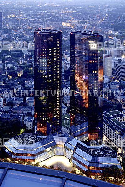 Du suchst nach der nächstgelegenen filiale von deutsche bank in frankfurt (main)? Deutsche-Bank-Hochhaus Frankfurt am Main - Architektur ...