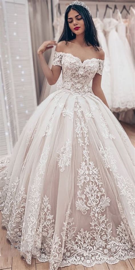 The Most Pinned Wedding Dresses From Our Pinterest Board I Em 2020