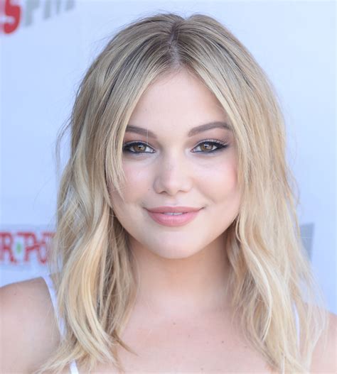 Olivia Holt Olivia Holt Gorgeous Women Ashley Michelle Lighter Hair