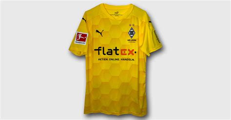 Yann sommer (born 17 december 1988) is a swiss footballer who plays as a goalkeeper for german club borussia mönchengladbach, and the switzerland national team. Von Gladbach-Keeper Yann Sommer: Matchvorbereitetes Trikot