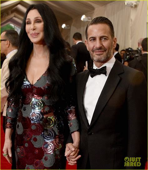 Cher Sparkles At Met Gala 2015 With Marc Jacobs Photo 3362900 Cher