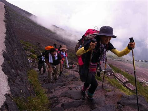 Climbing Fuji Experience Japans Greatest Mountain Tokyo Cheapo