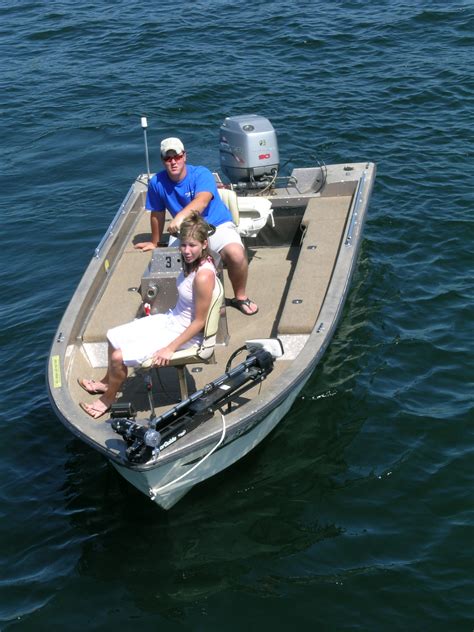 Bass lake fishing bass … 90 HP Ranger Bass Fishing Boat