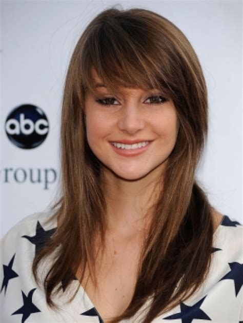 26 Most Glamorous Looking Haircuts With Side Bangs Haircuts And Hairstyles 2021