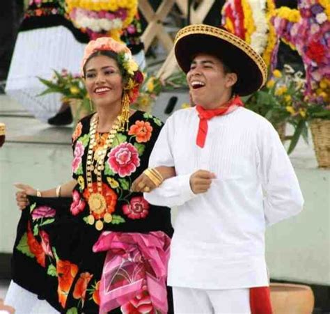 trajes típicos de oaxaca méxico salina cruz oaxaca mexican dresses my style hats spanish