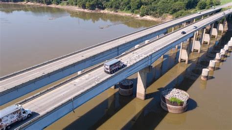 Odot Awards 75m 2 Year Contract To Replace Us 62 Bridge Over Arkansas