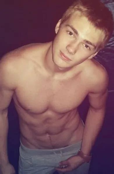 Shirtless Male Blond Frat Guy Dude Cute Guy Ripped Abs Hot Jock Photo X C Picclick