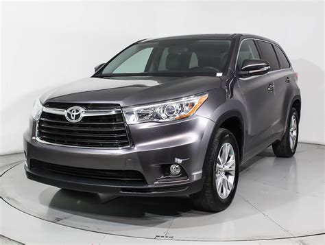 18 city / 24 hwy. Used 2015 TOYOTA HIGHLANDER Le Plus V6 SUV for sale in WEST PALM, FL | 99993 | Florida Fine Cars
