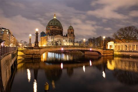Streets Of Berlin By Night Photography In Germany Explore City
