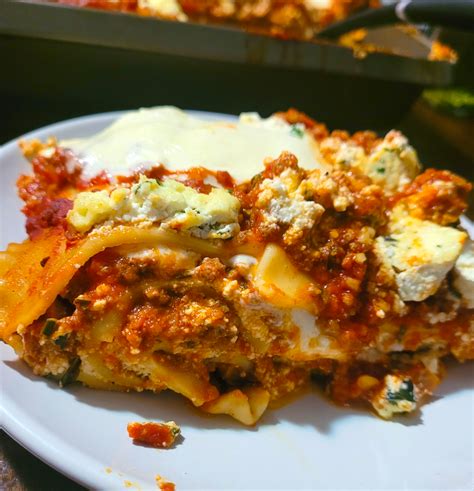 Ultimate Meat Lasagna Kitovet