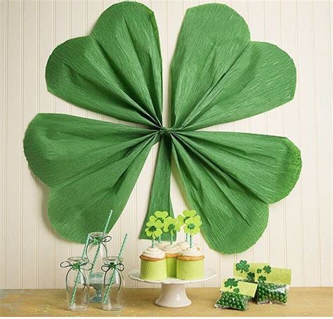 9 Awesome Ways To Decorate With Shamrocks This St Patricks Day