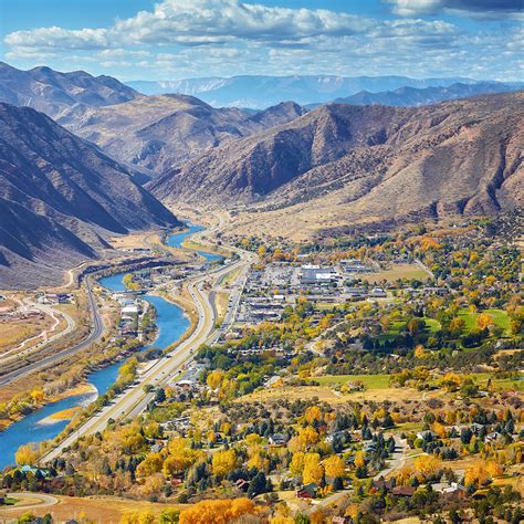 Colorado is a western state in the rocky mountains region of the united states of america. Colorado Road Trip - Top Stops in Glenwood Springs