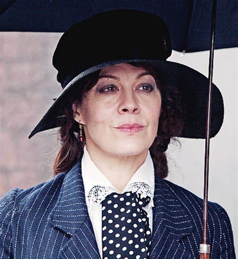 Peaky Blinders Aunt Polly Fashion Todd Mccully