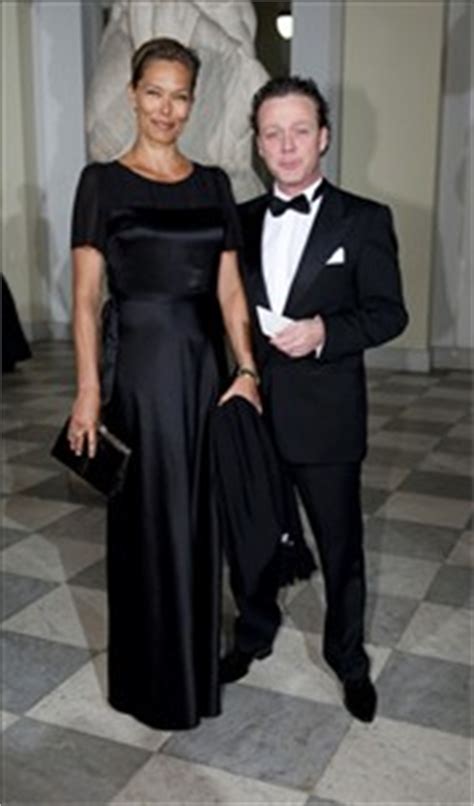 39 544 tykkäystä · 13 puhuu tästä. Kjoler i kongeligt selskab