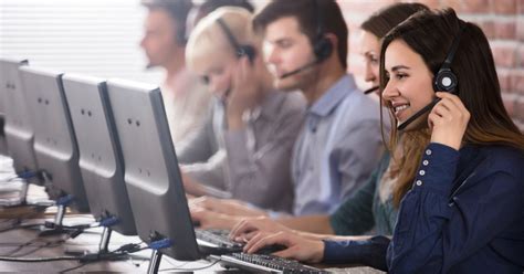 How To Find The Best Outsourced Call Center Services Callminer