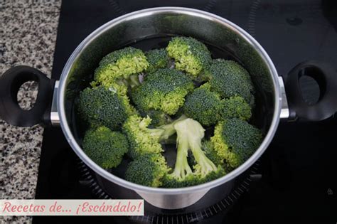 Brócoli cocido (fresco, sin grasa añadida en la cocina). Aprende cómo cocinar brócoli y que te quede perfecto y ...