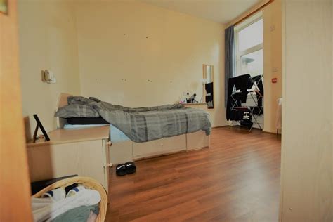 6 Bedroom House For Rent Hollybank Leeds Ls6 4dj Unihomes