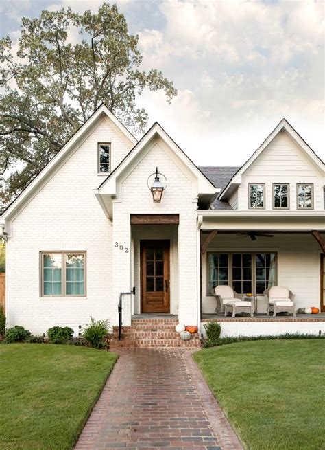 Https://wstravely.com/paint Color/modern White House Exterior Paint Color