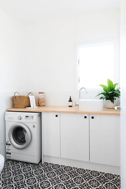 Cunningham House Gold Coast Beach Style Laundry Room Gold Coast Tweed By The Design