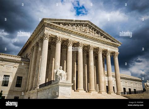 Us Supreme Court Building High Resolution Stock Photography And Images