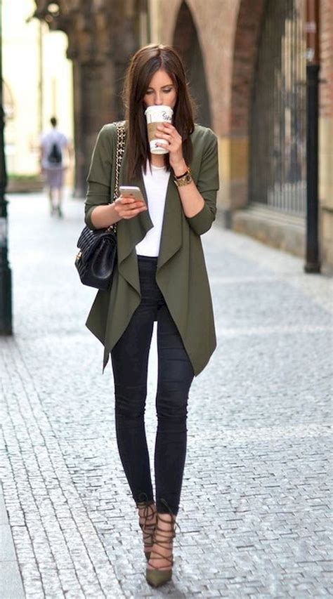 39trendy Work Outfits For Business Women Office Salt