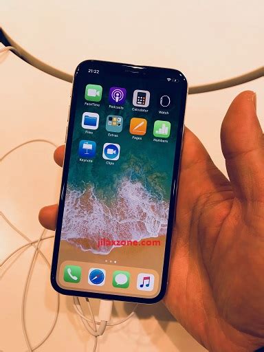 Just like mentioned before, you can become more efficient with pulling up ios' multitasker on iphone x by just swiping up just an inch or for more help getting the most out of your apple devices, check out our how to guide as well as the following articles iPhone X: Faster Way to Close and Kill Apps on iOS 11 ...