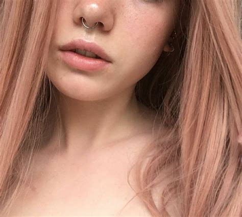 Pin By 𝓂𝒾𝓀𝒶 On Hair Piercings For Girls Septum Gold