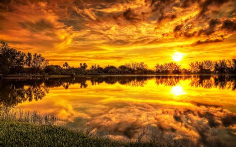 Sunset Reflecting On Water 1920x1200 Download Hd Wallpaper
