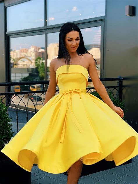 Simple Strapless Yellow Satin Ball Gown Short Homecoming Dresses Promdressmeuk