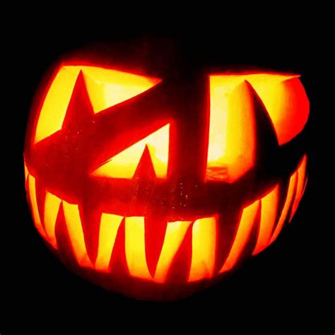 25 Simple Yet Easy Pumpkin Carving Ideas 2020 For Kids Designbolts
