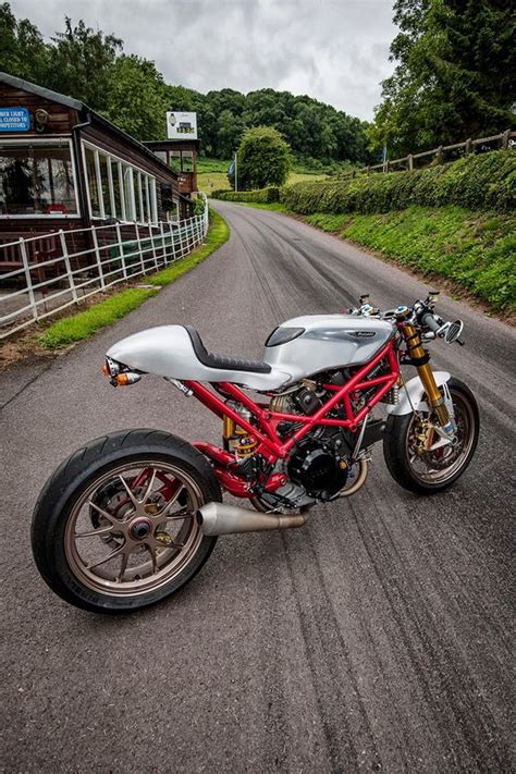 Rocketgarage Cafe Racer Ducati Radicalize