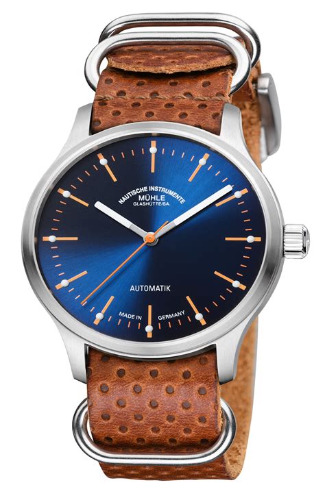Sokszor elkövetik azt a hibát, hogy egy belépőmodellnél az árat tartják a legfontosabb szempontnak, és viszonylag kevés. Zeitjuwel - Mühle Glashütte/Sa. Panova Blau M1-40-72-LB