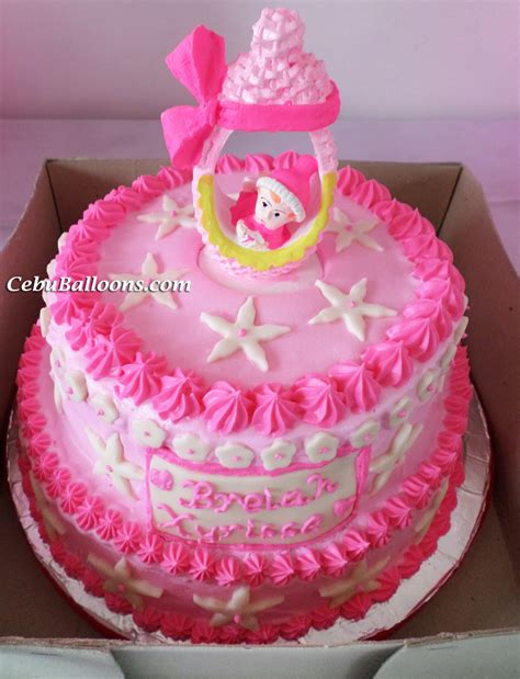 While it's customary to use whipped cream toppings for sundaes or pies, whipped cream can also be used as a delicious icing for cakes. Cakes & Cupcakes | Cebu Balloons and Party Supplies