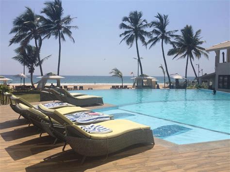 Best Price On Hotel Avenra Beach In Hikkaduwa Sri Lanka