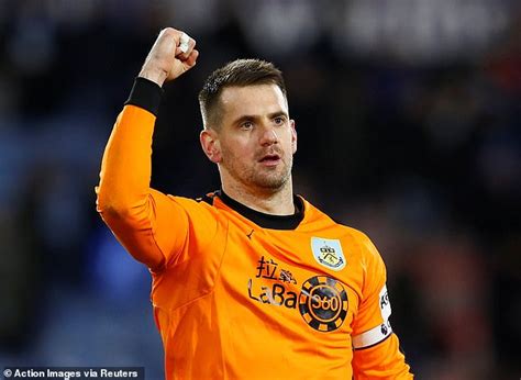 See tom heaton's bio, transfer history and stats here. Gareth Southgate considers England recall for Burnley ...