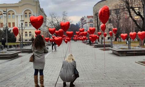 Dan Zaljubljenih U Banjaluci Crveni Baloni U Parkiću Bl Portal