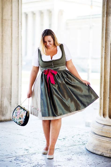 Curvy Outfits Wiesn Outfit Dirndl Oktoberfest Outfit